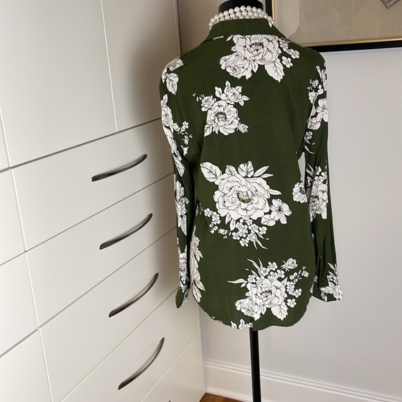 ANN TAYLOR Sz M. Gorgeous olive 🫒 - Picture 6 of 7